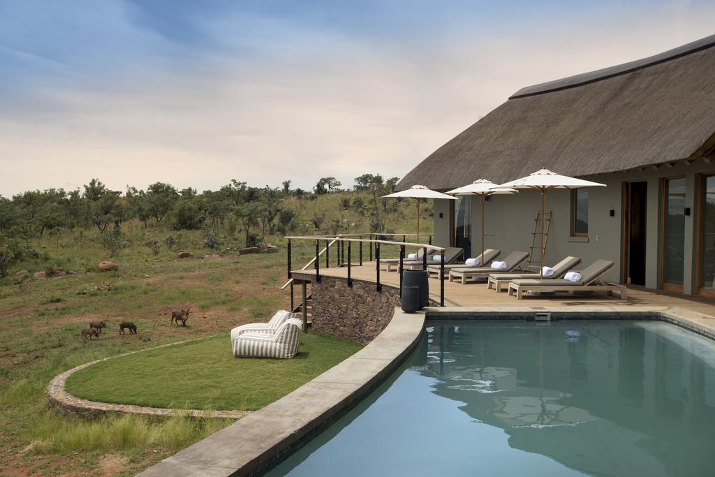 שמורת הצייד ולחפונדן Mhondoro Safari Lodge & Villa מראה חיצוני תמונה